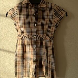 Burberry (girls) Dress button down 6T short sleeves beige